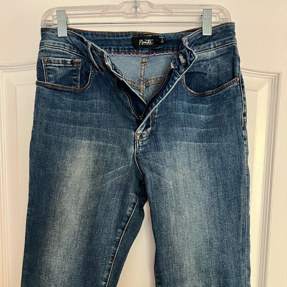 Washed blue skinny mom jeans